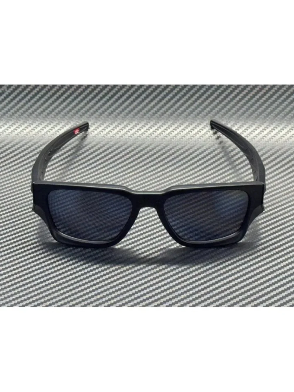 New Oakley Men Matte Black Sunglasses 58-18-142